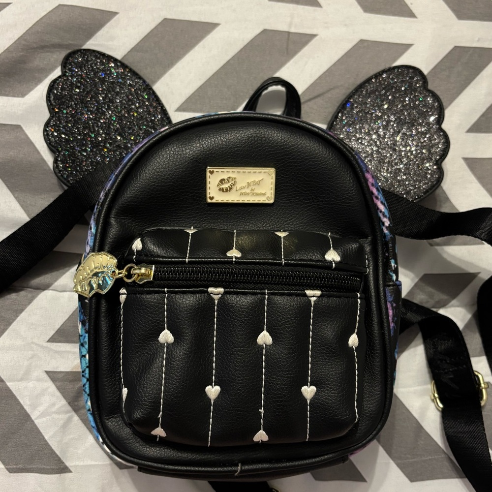 Mini Backpack With Adjustable Wings - image 1